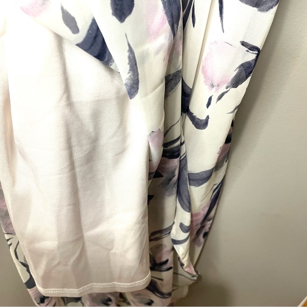 Sienna SKY Floral Midi Dress Side Cut Outs Sleeveless Demure Lavender SZ M EUC - Picture 6 of 6